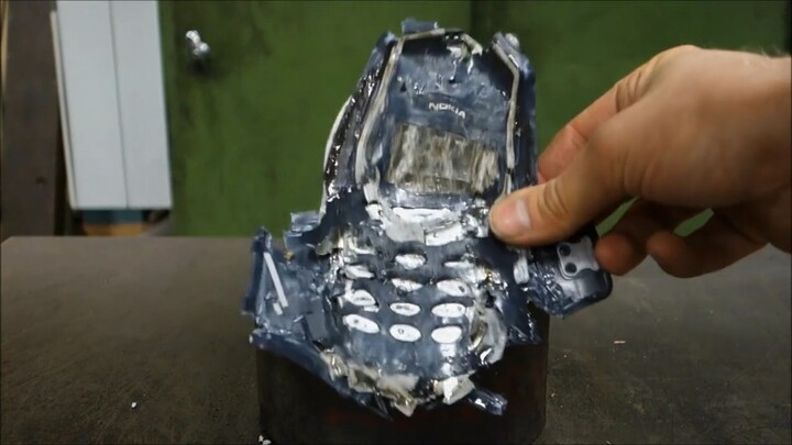 Nokia.Mobile.We.Were.Connecting.People.2017