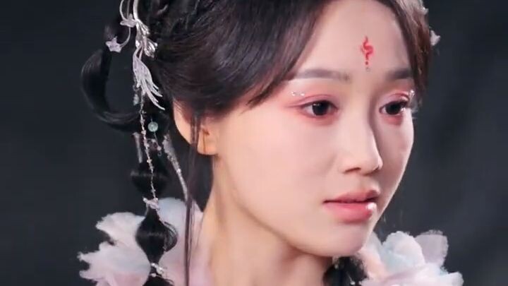 The Salted Fish Girl Makes the Demon Emperor Fall in Love. 💓