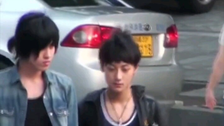 EXO’s pre-debut video of crossing the street—watching it now, everything has changed!