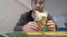 ASMR EATING SOUNDS - ÜLKER HANIMELLER (TURKISH BISCUITS WITH HAZELNUTS)