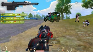 CRAZY FIGHTING WITH 4 SQUADS AT THIS AREA 😱 Pubg Mobile