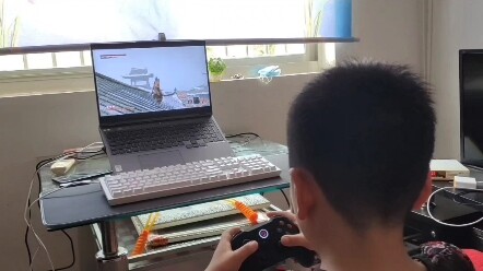 หลอกให้หลานเล่นเกมซอร์ดมาสเตอร์ แต่ทำไมมันดูผิดปกติไปหน่อยนะ