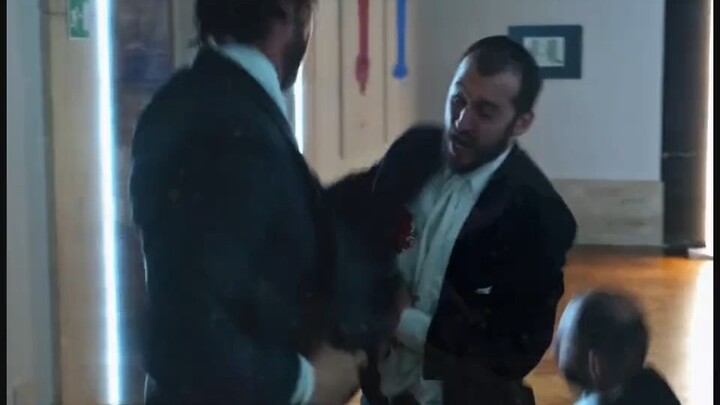 كيف تهرب إذا طاردتك منظمة معروفة بالشراسة والقوة!