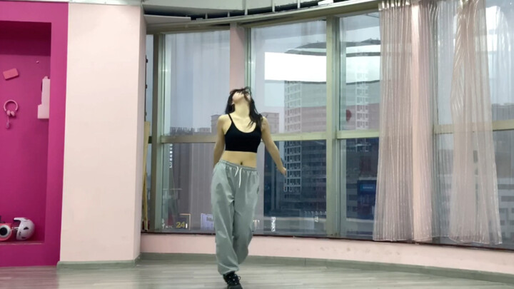 [Dance Practice Diary] Redlic’s Choreography Re-creation of “Sour Candy”