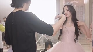 Di balik layar blockbuster fesyen Libai dan VOGUE