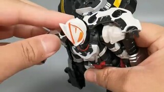 เข็มขัดของ Kamen Rider ไม่เพียงแต่เปลี่ยนรูปเท่านั้น