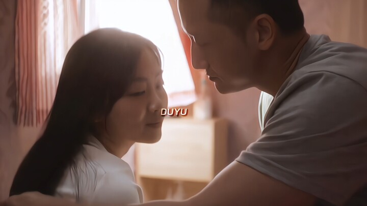 “Tình yêu theo tiếng chuông mà trỗi dậy, khi chuông ngừng thì lòng vẫn chẳng yên”