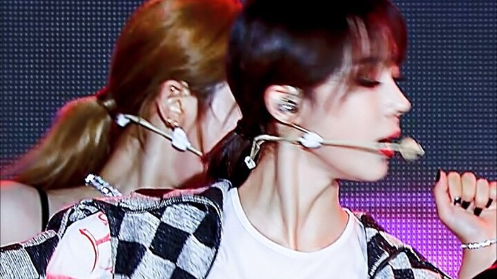 [Kim Min-jung] Cứu với!!!! Cảm giác trẻ trung trên người cô ấy mạnh quá!!! Mình siêu thích cảm giác 