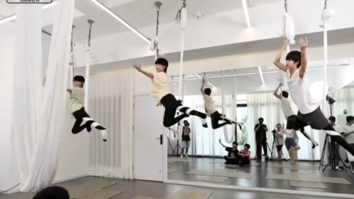 【Yang Bowen】Five-Step Workout 17 | The Little Sheep Fairy Descends to Earth—Flexibility Maxed Out!