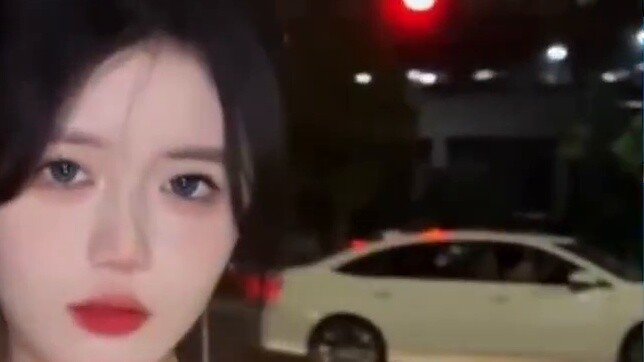 คนฉลาดรู้แล้วว่าต้องแท็กใครเพื่อดู #ชุด #สาวเซ็กซี่แต่งตัวข้ามเพศ #ใครจะต้านทานสิ่งนี้ได้ #แท็กพี่ชา