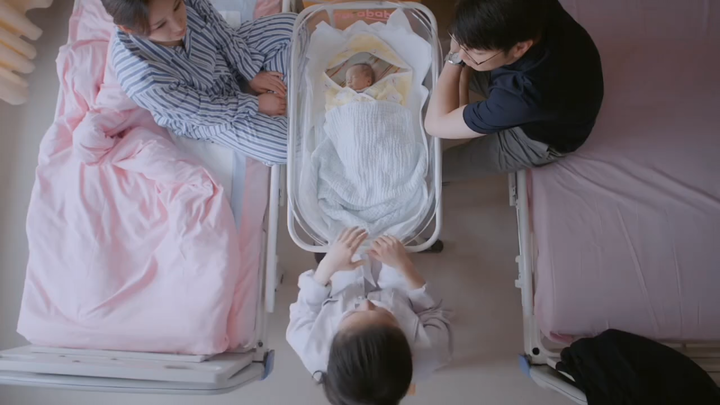 Mộng An cuối cùng đã sinh con trai một cách hoàn hảo, hơn nữa công việc cũng rất ổn định.