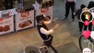 Menonton video patina, menikmati berbagai rasa kehidupan