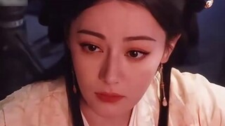 Những giọt nước mắt theo phong cách Qiong Yao của Dilireba bị ảnh hưởng sâu sắc bởi một Reuters mờ