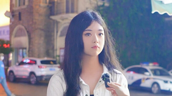 小哥哥笑起来真的好像华妃