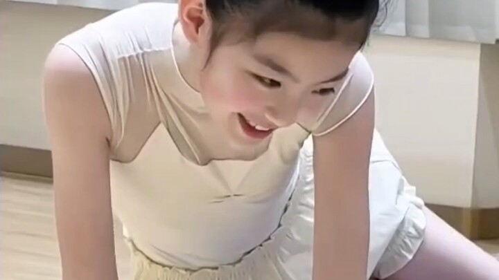 Little Baby’s Dance Practice