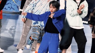 วินาทีหนึ่ง เสียงป๊อปทำให้คนชา วินาทีต่อมา น้องสาวผู้แสนดีสัมผัสศีรษะ... ไม่มีน้องสาวผู้แสนดีสองหน้า