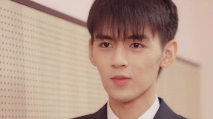 What would you do if you ran into a hot guy while house-hunting?