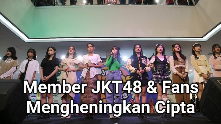 JKT48 | Member (Team Gracia) & Fans Mengheningkan Cipta & Doa Bersama Untuk Alm Ahmad Arsyad
