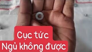 Mua đồ chính hãng mà tức ngủ không được