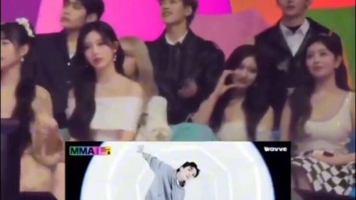 【2023 MMA】【BTS】【Jin】Phản ứng của Guoguo ở vị trí nghệ sĩ và khán giả tại lễ trao giải Hot Trend