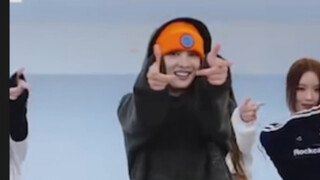 【XG/Jurin  《left right 》练习室直拍hip girl ，这个身体律动和力度谁懂啊，以及这个可可爱爱的小表情，笑起来好美，团舞超级齐的XG