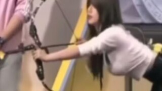 “从下往上看，尽是波涛汹涌！~”