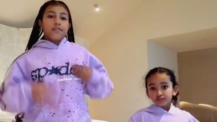 الآن يرجى الاستمتاع بالرقصة التي يقدمها نورث وشيكاغو