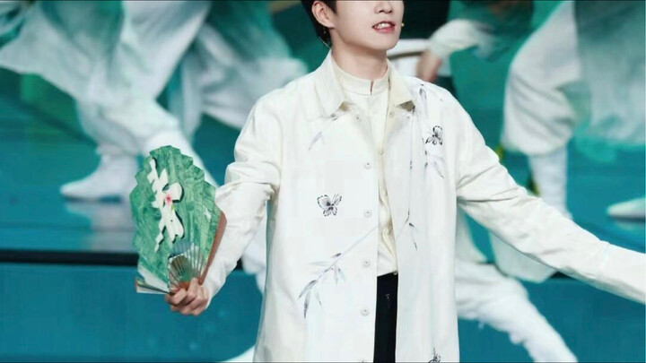 Belum pernah lihat orang sebodoh ini memamerkan niat dan ambisi mereka dengan cara yang begitu tidak