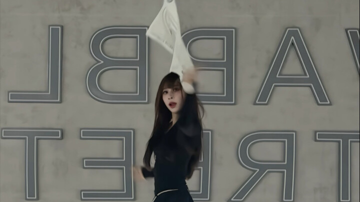 اشتعلت الحماسة! DB الخاص بصغيري meovv لا يخيب ظني أبداً! مشتعلة!