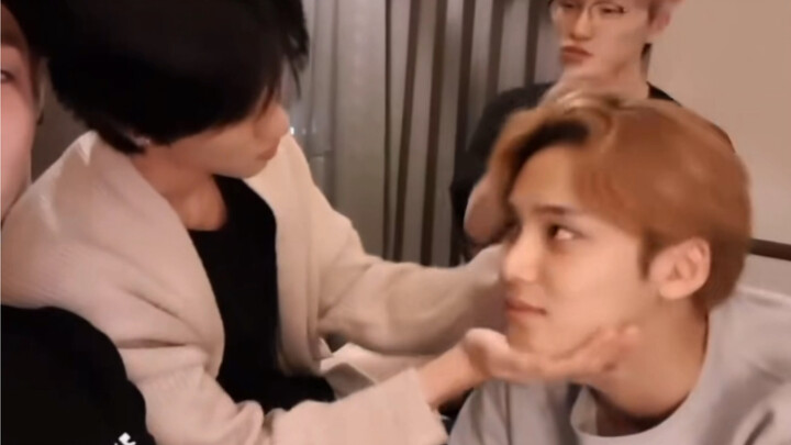 มิงยวว์จ๋า ถ้าไม่ได้ไลฟ์สดก็อยากหอมเธอจัง