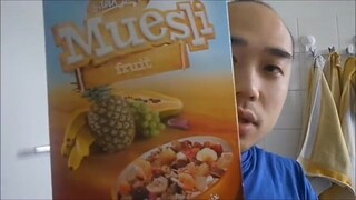 Eat With Me: Asmr Muesli And Milk (Eating Sounds)