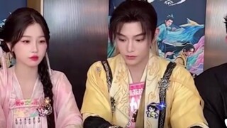 "Ding Yuxi x Yu Shuxin" "Sometimes people can compare themselves with others."