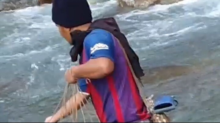 cast net fishing in Nepal | himalayan trout fishing | asala fishing |
