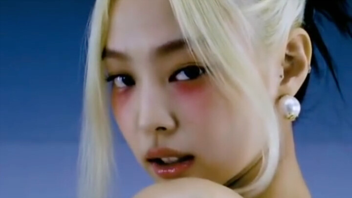 How You Like That? That teaser from four years ago is still so epic—no wonder they’re a global girl 