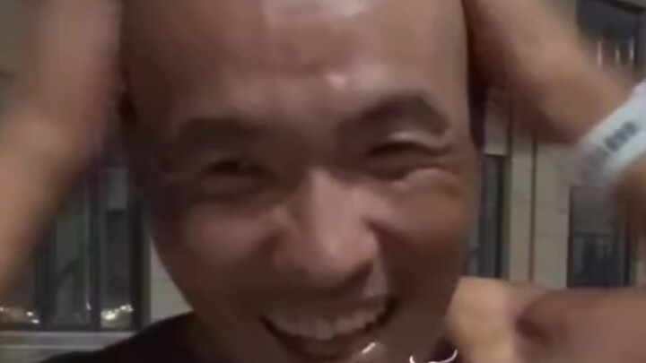 ได้รู้ว่าตนเองเป็นหัวหน้าตระกูลเรือรบลำที่ 200