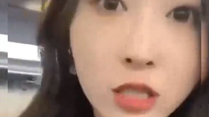 Is this how everyone sits these days?