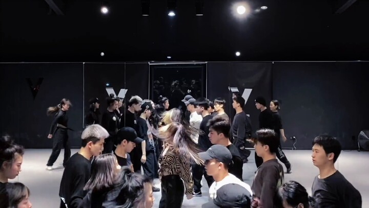 【Made in V】ความปรารถนาของ Cai Xukun สามารถเต้นได้แบบนี้! ได้รับการ "เป็นที่ต้องการ" อย่างสมบูรณ์จากก