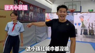 أنا أبدو كجندي مبتدئ أمامها