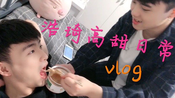 【هاوتشي فلوغ】 يوميات حلوة جدًا، أعطني قبلة، وأطعمني مخلبًا!