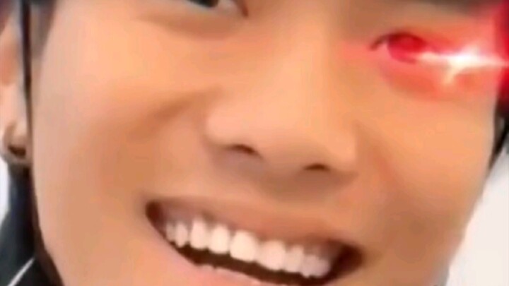 Terima kasih, kamu membuatku merasakan bagaimana perasaan seorang gadis pemalu ketika bertemu dengan