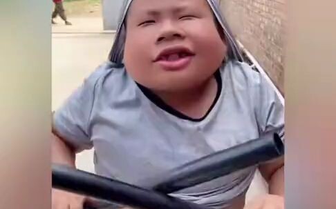 Chọn trở thành người nổi tiếng trên mạng hay quay về năm 2018?