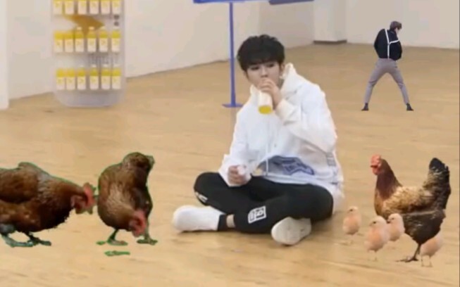 The more I watch, the cuter it gets—Frog! Joan of Arc eating mud ducks! Cancer ducks, hahaha