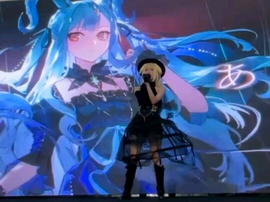 cos初华登台唱了in your blue eyes「10.3明日方舟only」