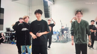 نسخة غرفة التدريب TFBOYS موجودة هنا