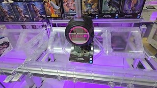 Mystery Lucky Surprise Bags Claw Machine at this Arcade in Japan!
