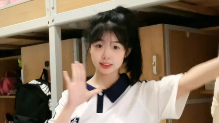 The dancing of primary school students is a bit childish, college students are just right
