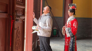 Cara memotret pakaian tradisional Tiongkok yang terlihat hancur