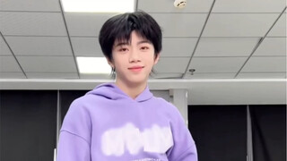 【张函瑞】14岁男初小练习生cha《lesserafim-easy》