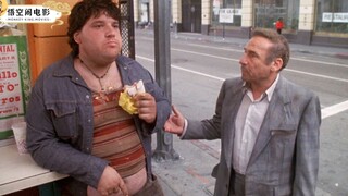 两富豪打赌在贫民窟装乞丐30天，谁赢了就得到20亿奖金，喜剧片《丑态百出》