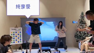 轰轰童猪“兄妹”二人跳擦玻璃，GGB虽然有进步，但，还是不如哥谭舞王轰轰哥哥